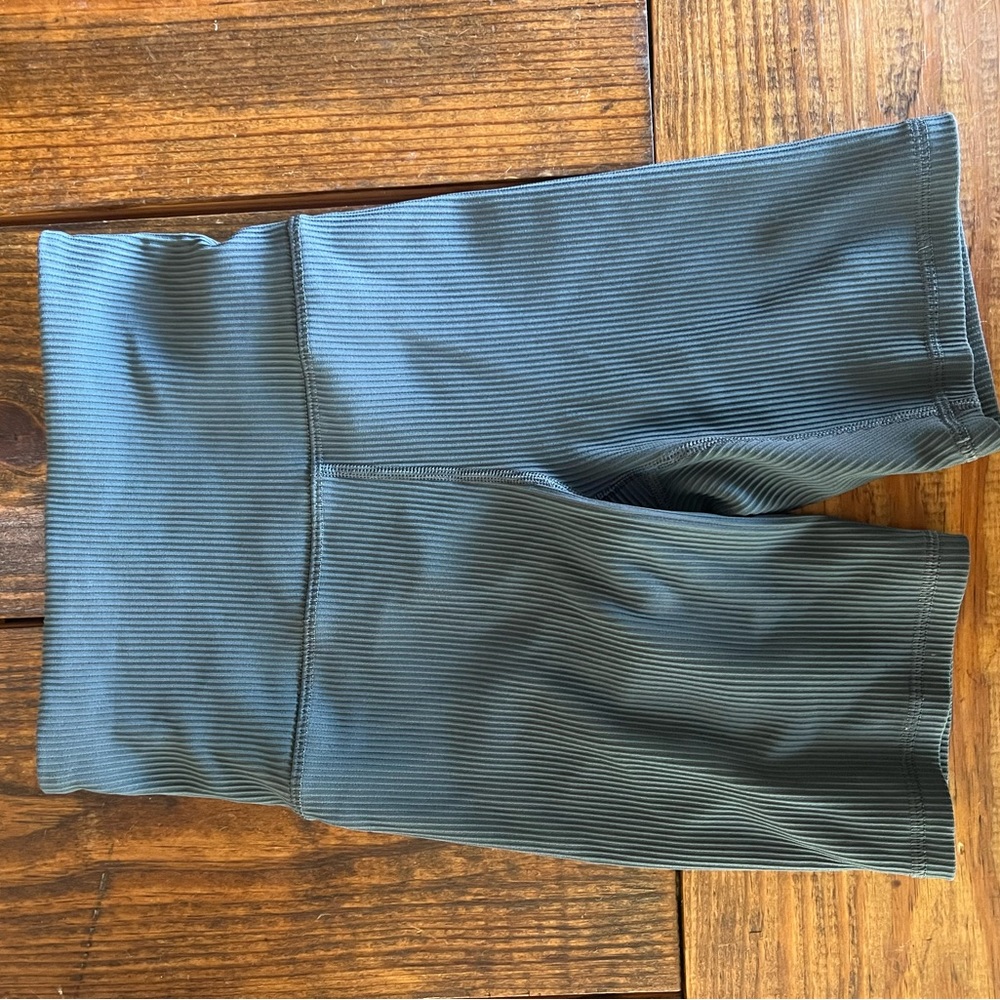 Athleta ribbed biker shorts